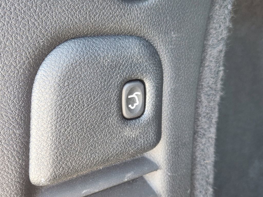 Certified 2025 Dodge Durango GT image 9