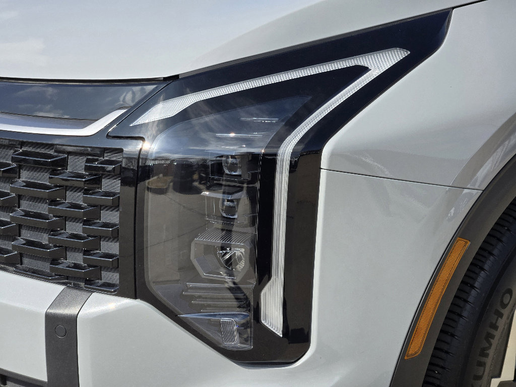 New 2026 Kia Sportage EX image 6