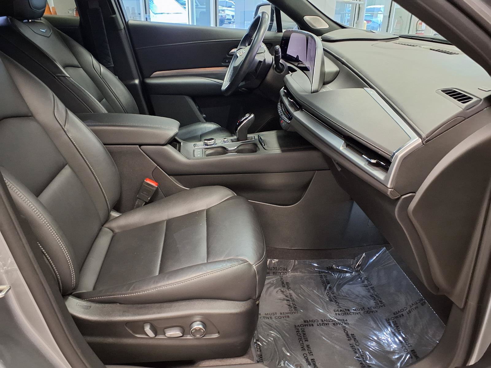 Certified 2024 Cadillac XT4 Premium Luxury w/ Technology Package FWD image 10