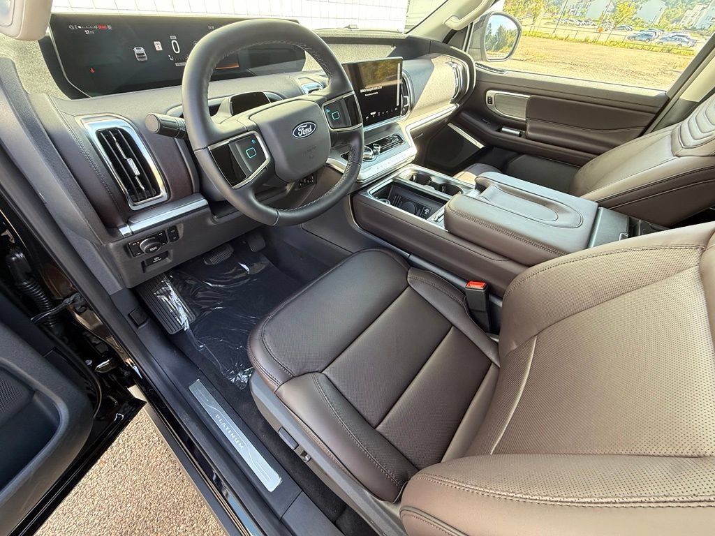 New 2027 Ford Expedition Platinum w/ Platinum Ultimate Package AWD/4WD image 16