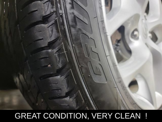 Used 2017 Chrysler Pacifica Touring Plus w/ Tire & Wheel Group FWD image 11