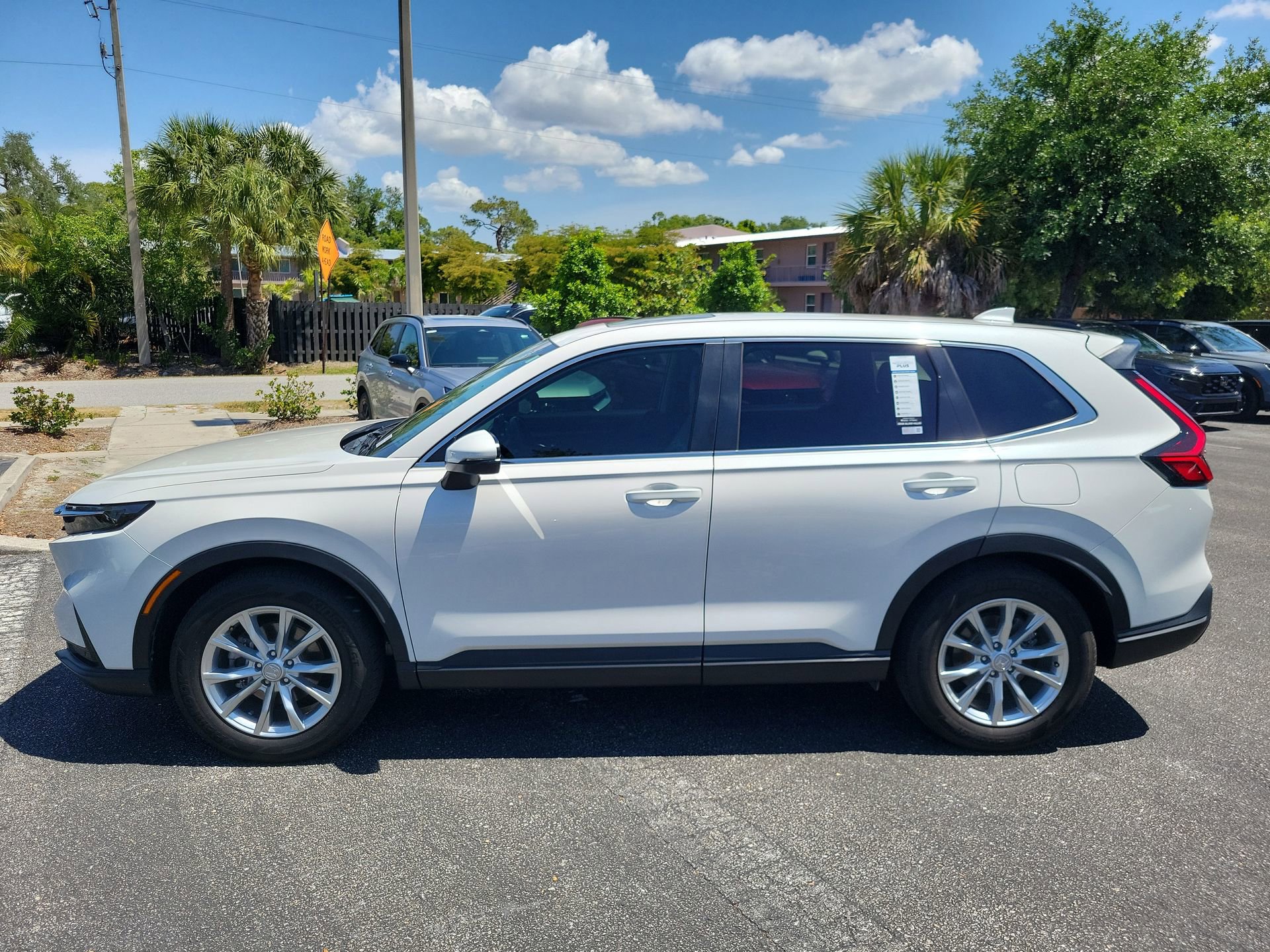 Used 2024 Honda CR-V EX-L image 9