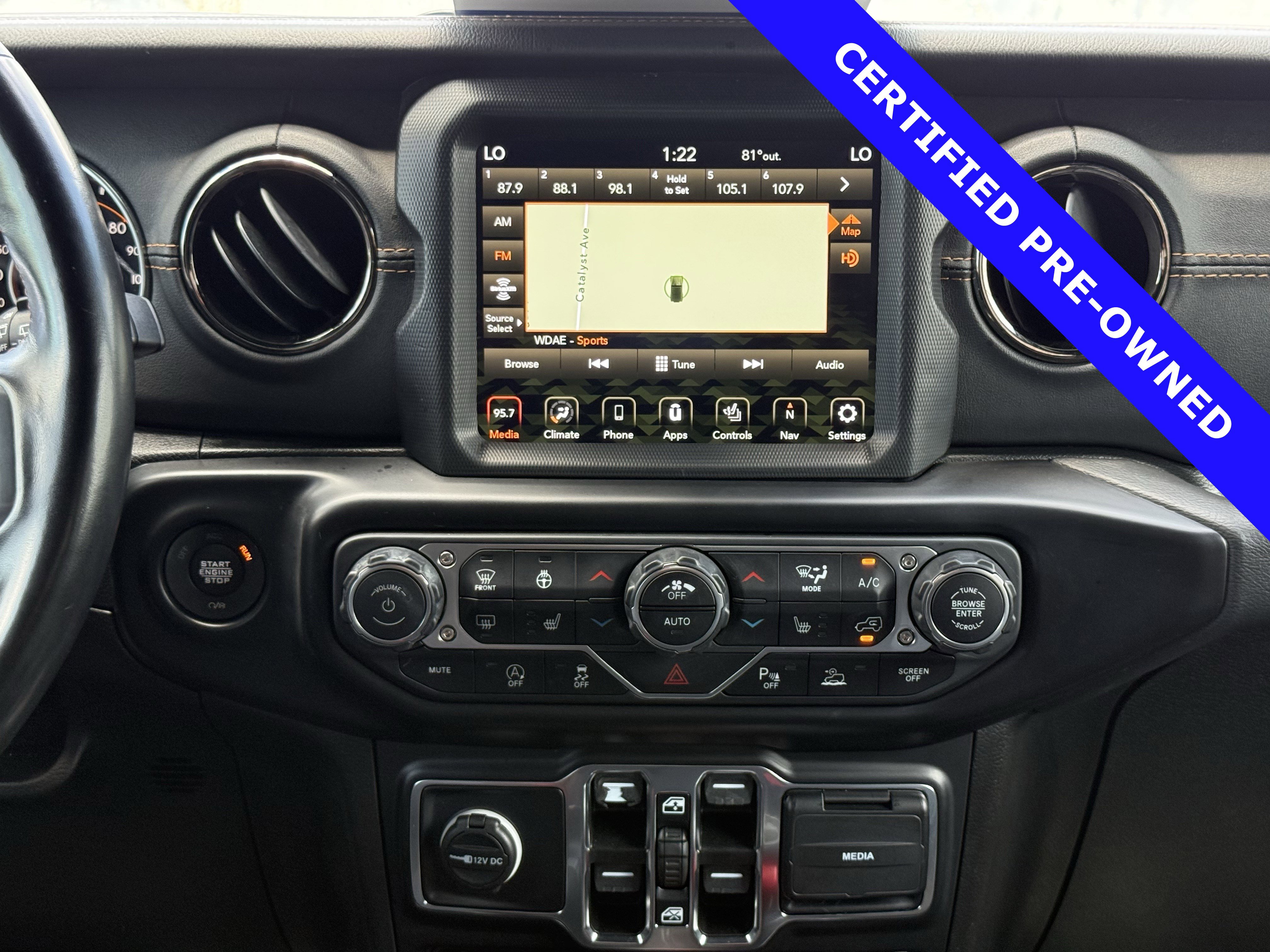Used 2021 Jeep Wrangler Unlimited Sahara AWD/4WD image 18