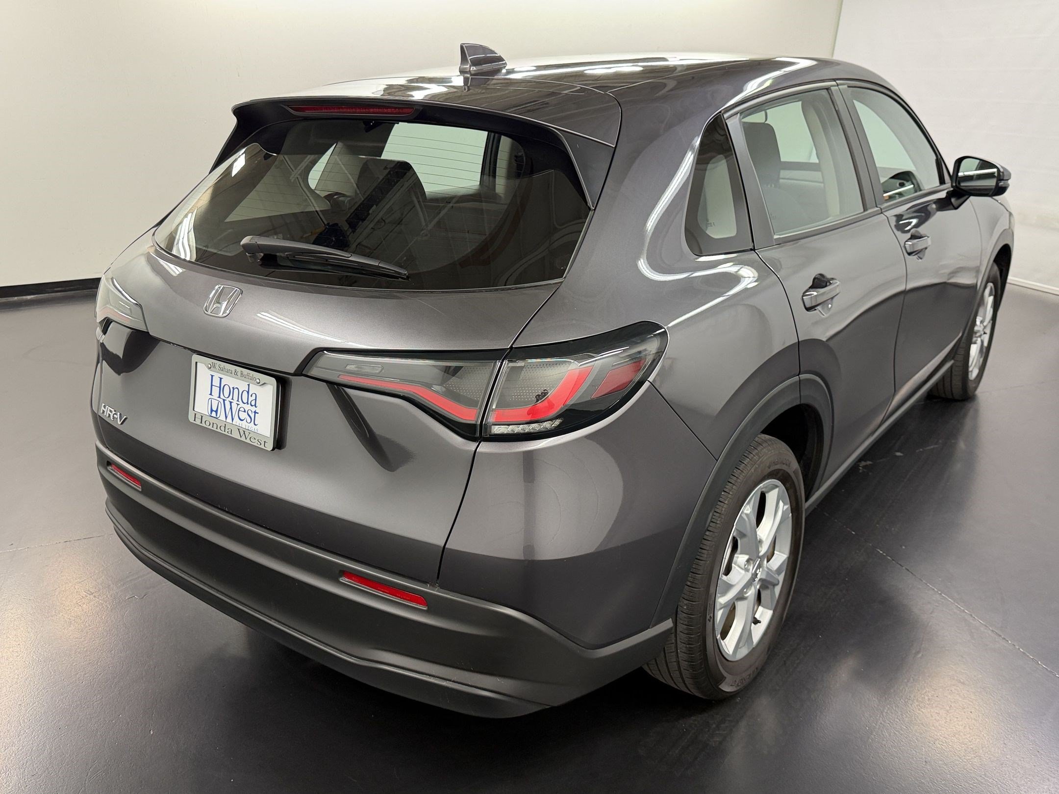 Certified 2024 Honda HR-V LX image 9