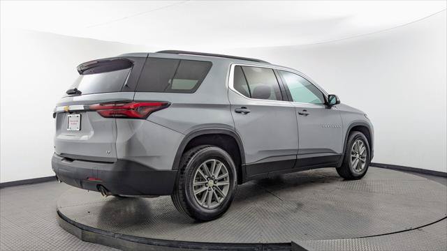 Used 2023 Chevrolet Traverse LT FWD image 8