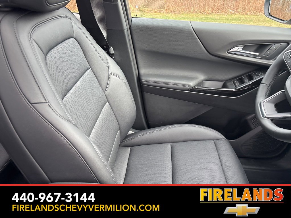 New 2026 Chevrolet Equinox LT w/ Convenience Package II image 32