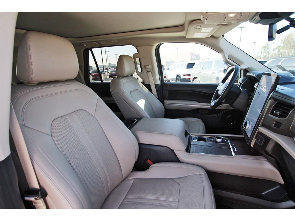 Certified 2023 Ford Expedition Limited image 26