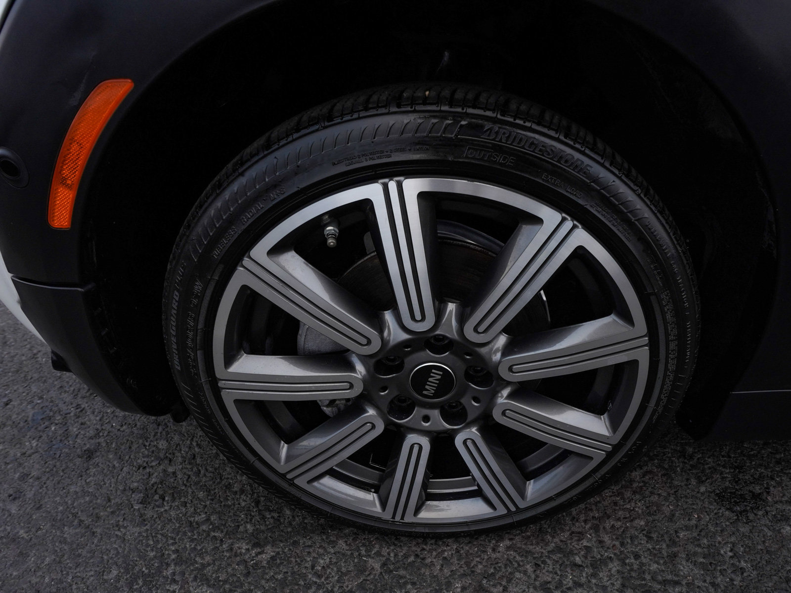 Used 2024 MINI Cooper Clubman S image 9