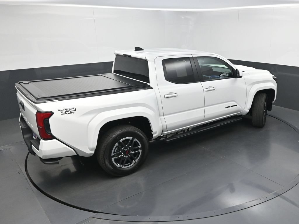 Used 2025 Toyota Tacoma TRD Sport AWD/4WD image 34