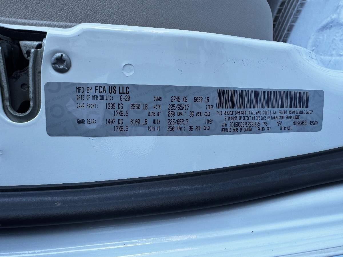 Used 2020 Dodge Grand Caravan SXT w/ Driver Convenience Group image 33
