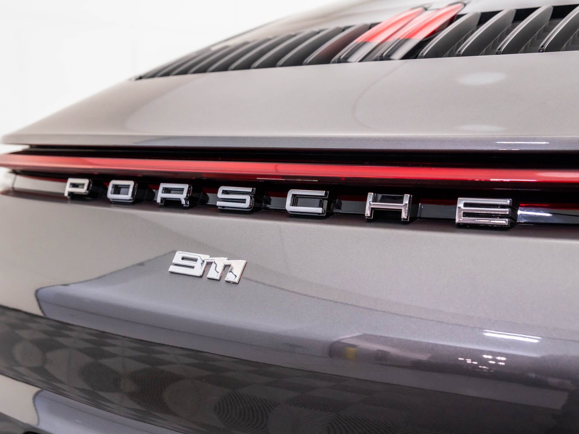 Used 2021 Porsche 911 Carrera image 37