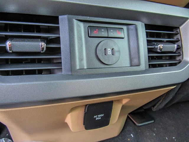 New 2025 Ford F250 Lariat w/ Lariat Ultimate Package image 11