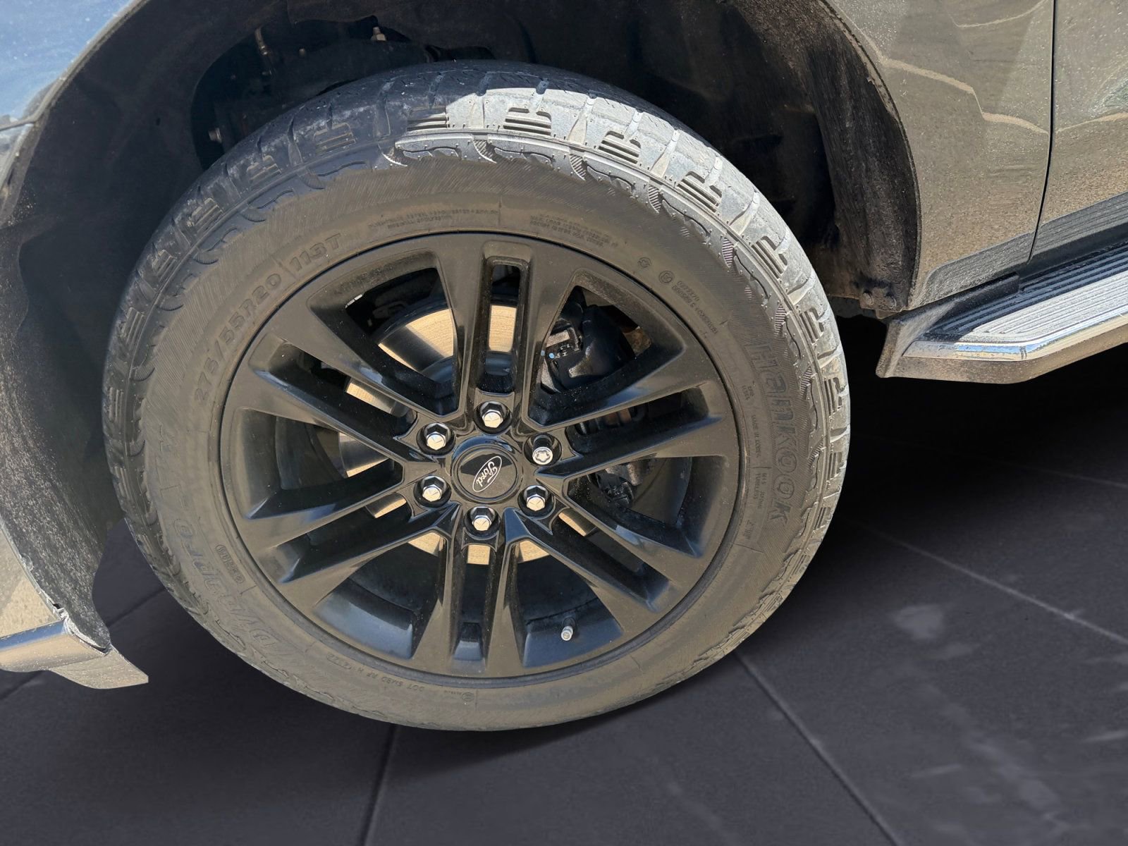 Used 2023 Ford Expedition XLT image 14