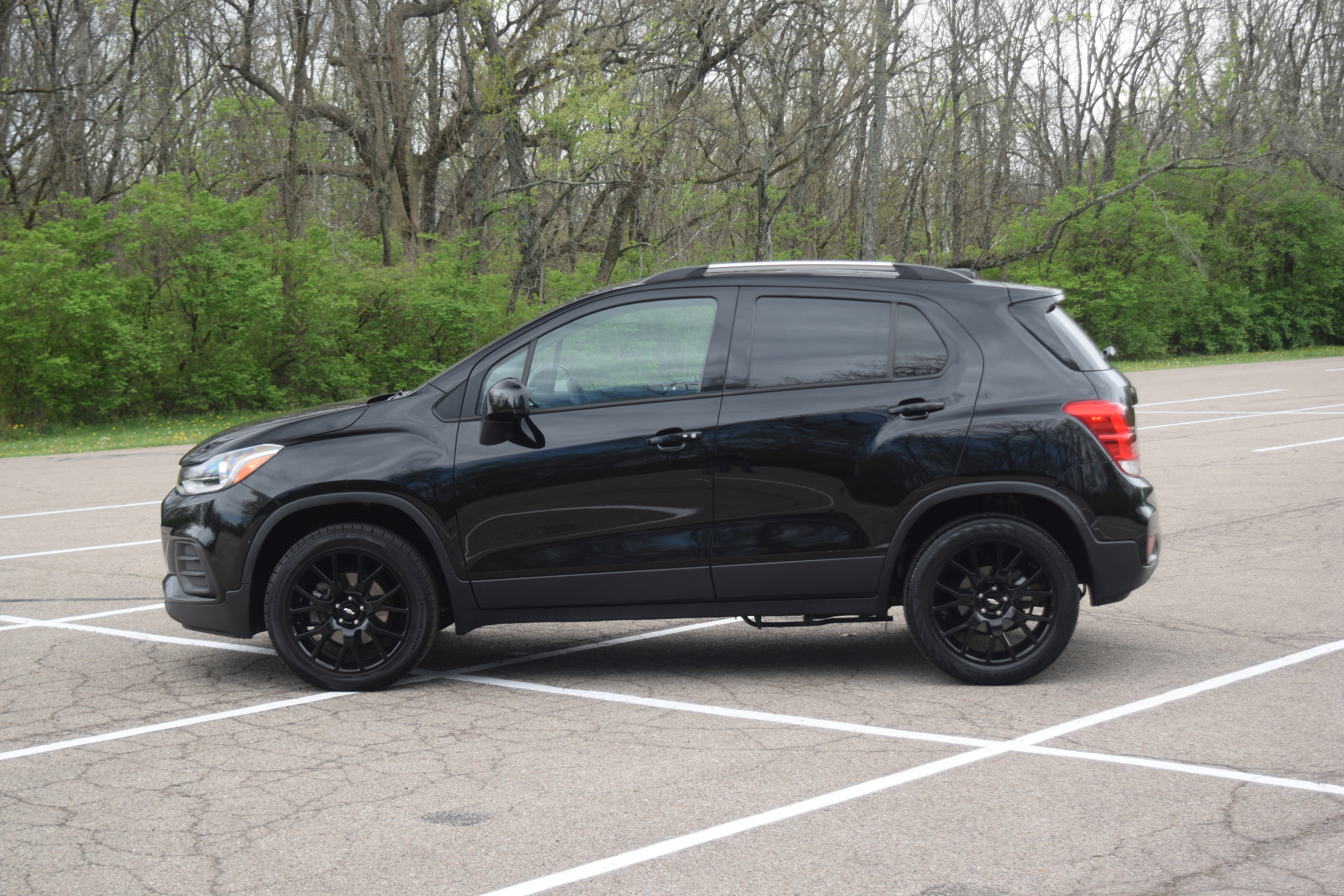 Used 2022 Chevrolet Trax LT w/ Midnight Edition image 22