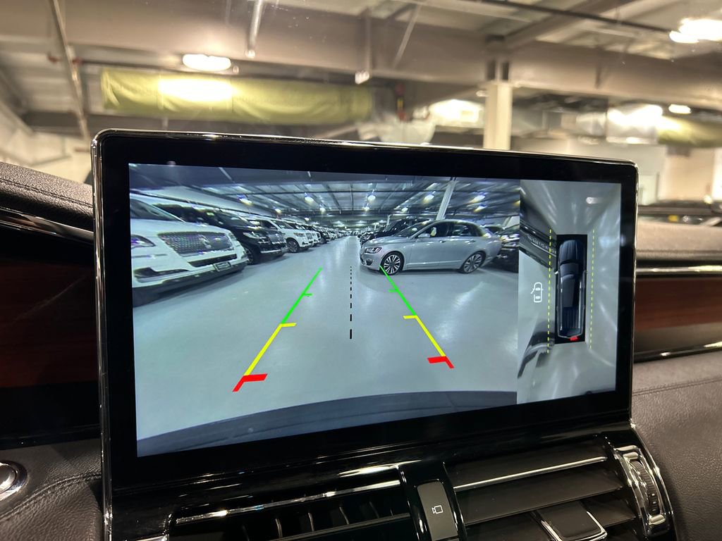 Certified 2023 Lincoln Navigator Reserve image 16