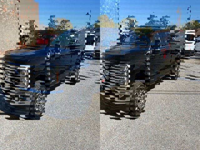 New 2026 Ford F350 Lariat image 3