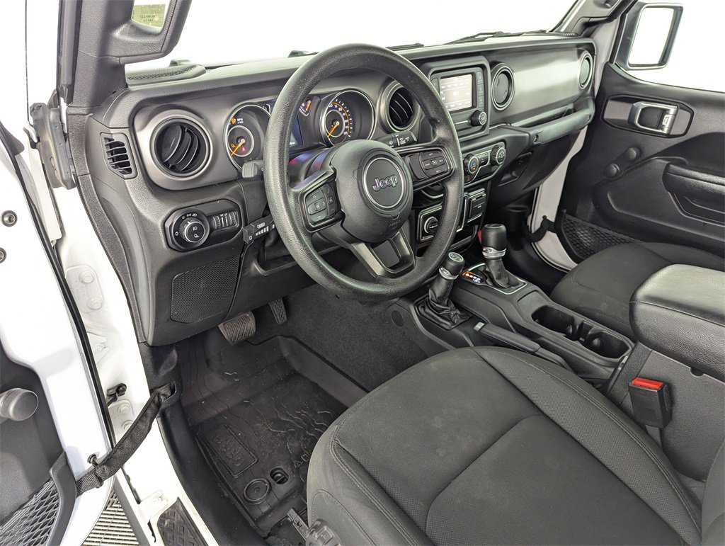Used 2021 Jeep Gladiator Sport image 11
