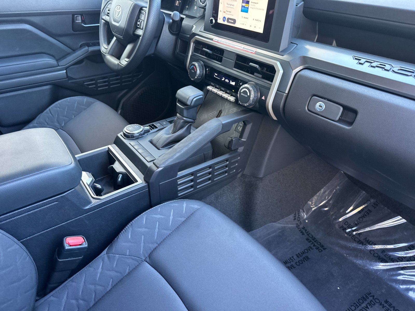 Used 2026 Toyota Tacoma SR5 AWD/4WD image 15