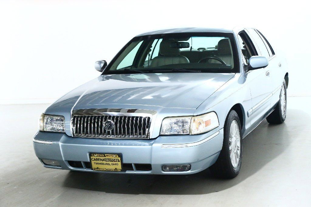 Used 2008 Mercury Grand Marquis LS image 2