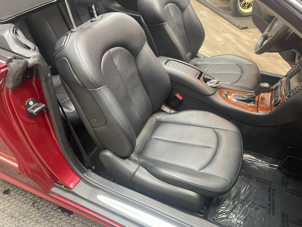 Used 2007 Mercedes-Benz CLK 550 Cabriolet image 25