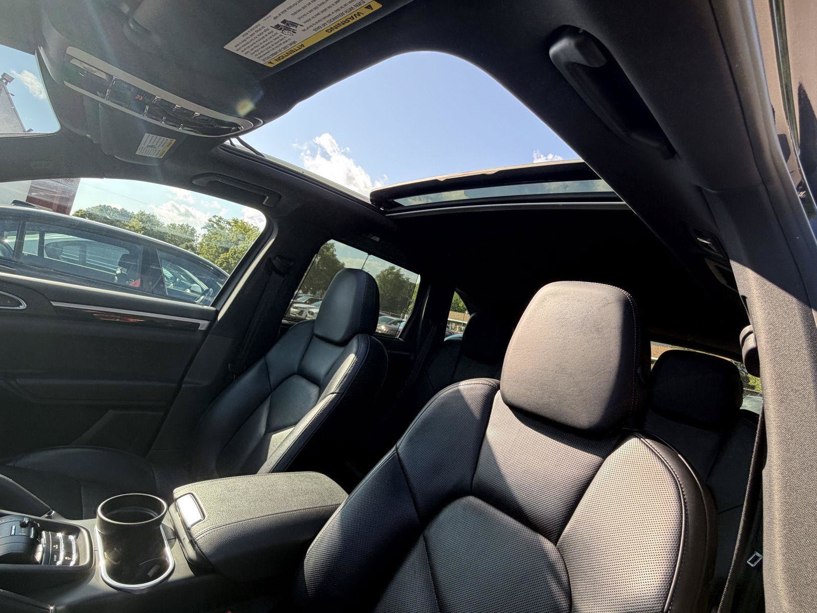 Used 2014 Porsche Cayenne S AWD/4WD image 24