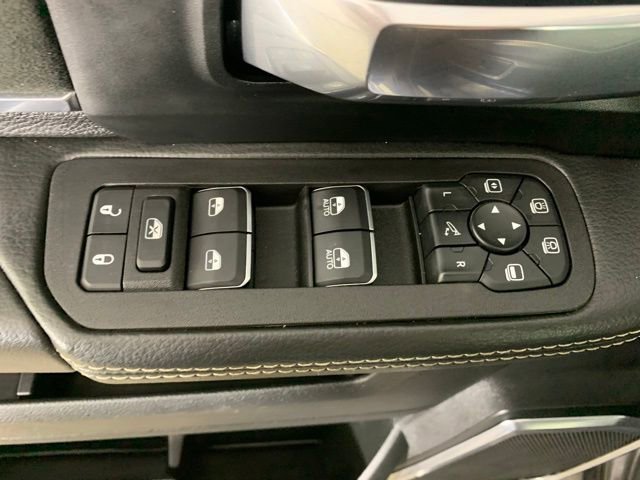 Used 2025 RAM 3500 Laramie image 11