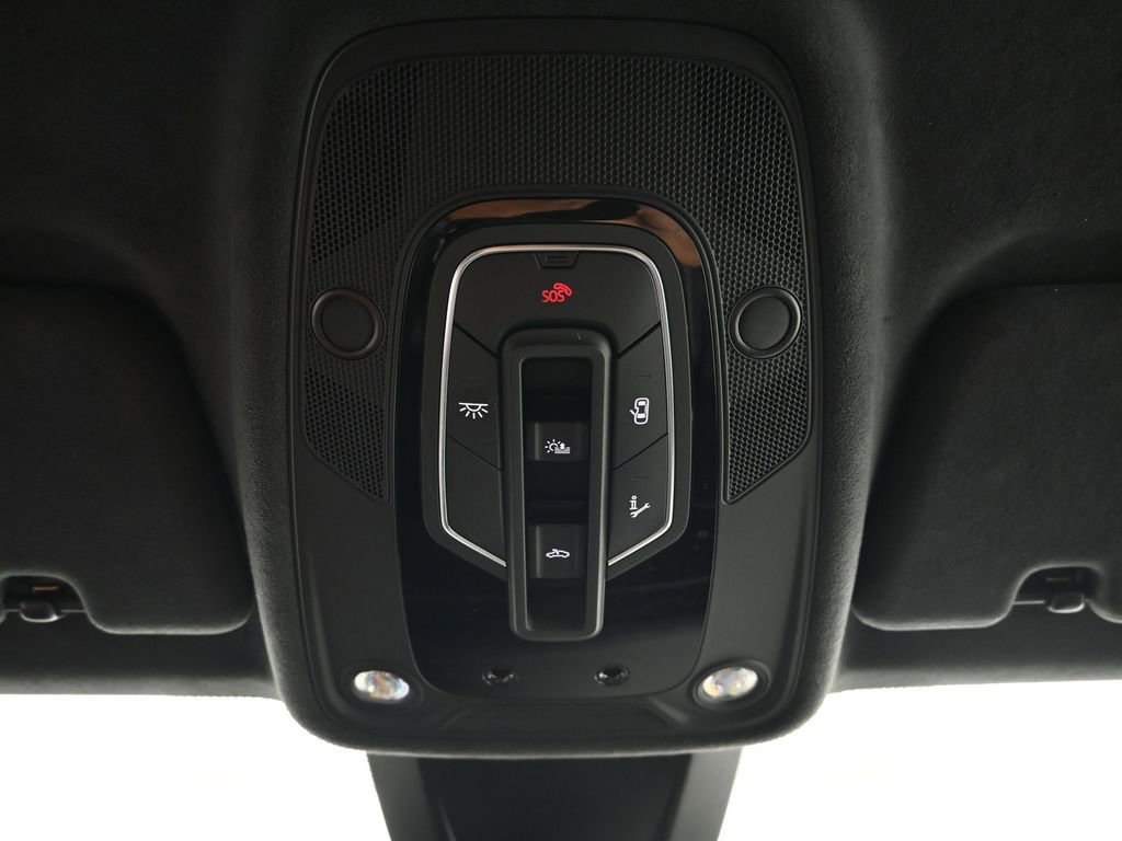 Used 2023 Audi RS Q8 image 24