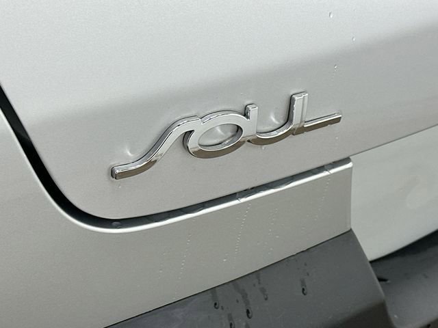 Used 2020 Kia Soul S FWD image 26