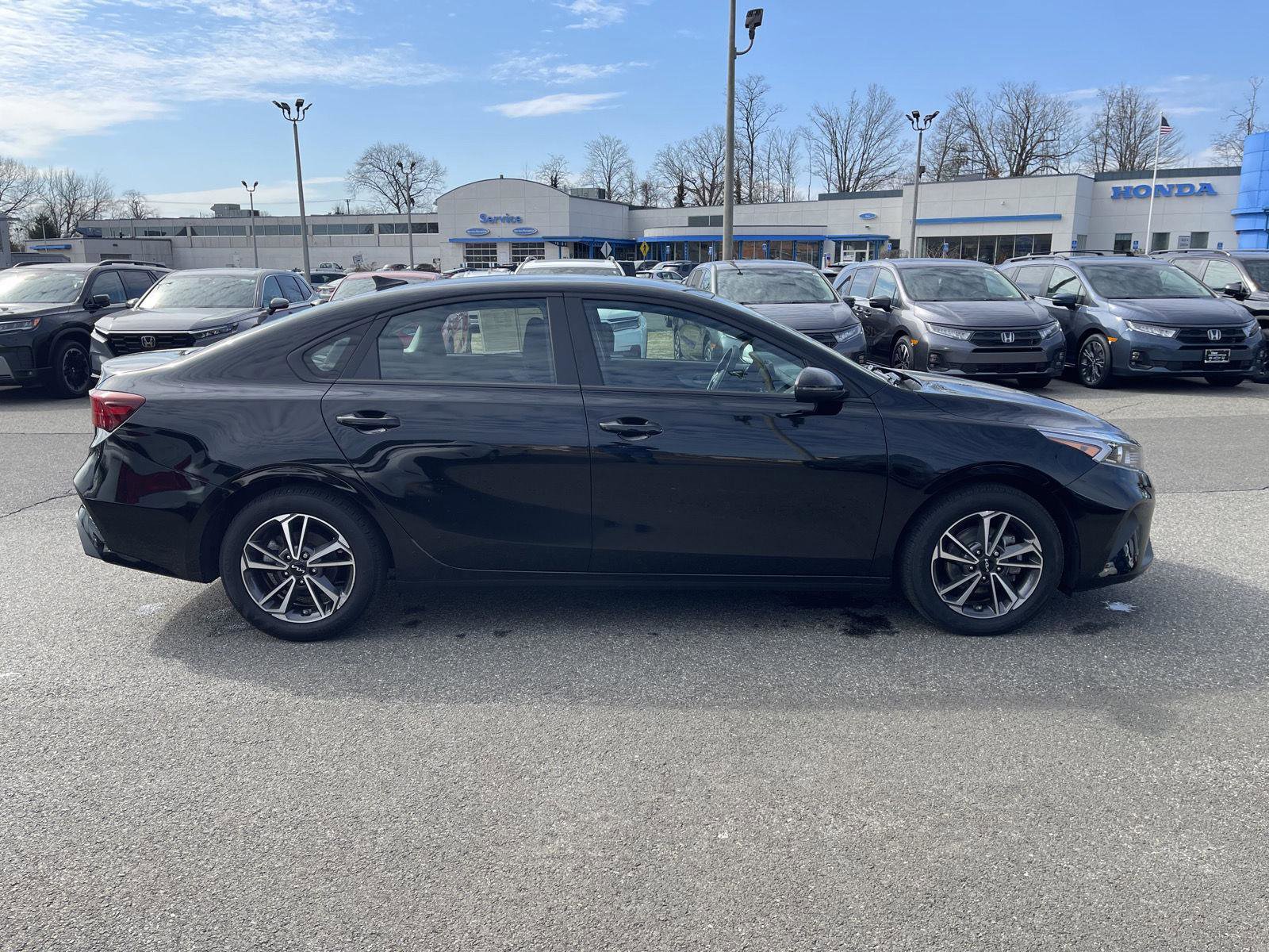 Used 2023 Kia Forte LXS w/ LXS Technology Package image 19