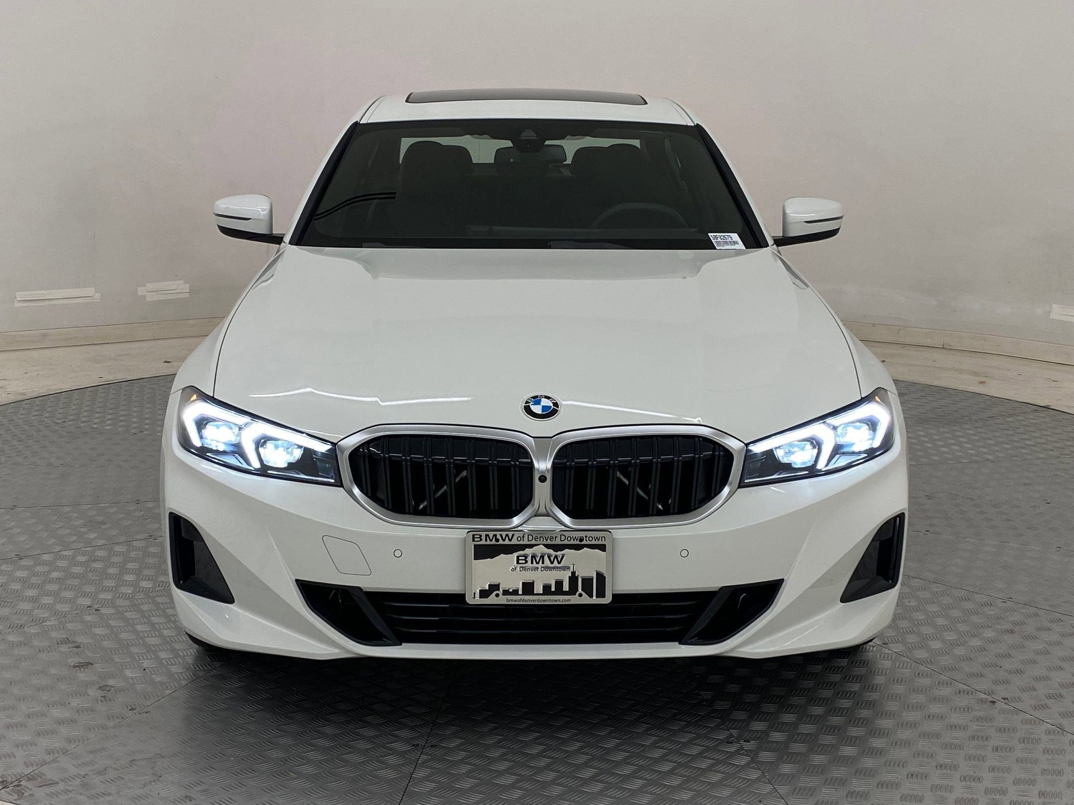 Used 2025 BMW 330i xDrive Sedan w/ Convenience Package image 5