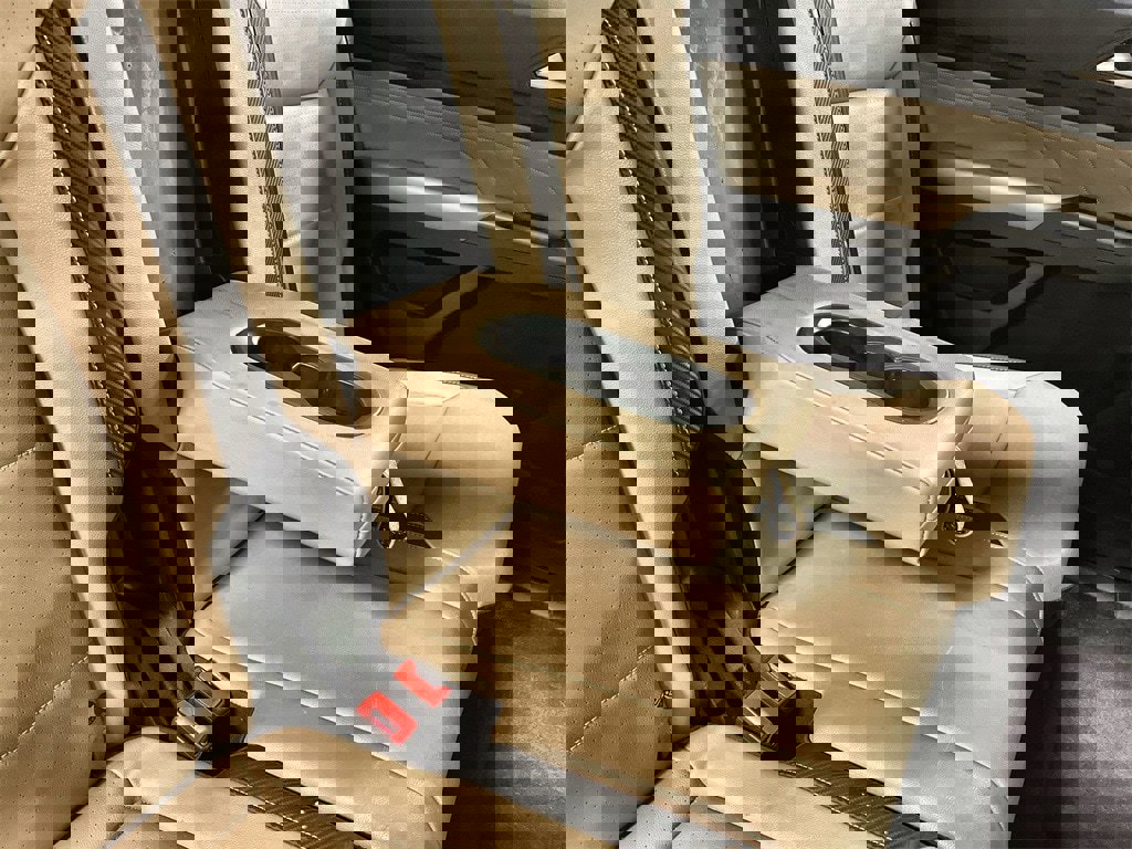 Used 2022 Volkswagen Atlas Cross Sport SEL R-Line image 22