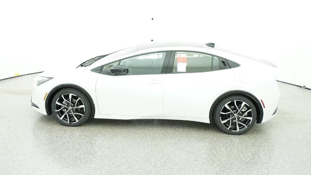 New 2026 Toyota Prius Plug-In Hybrid FWD image 25