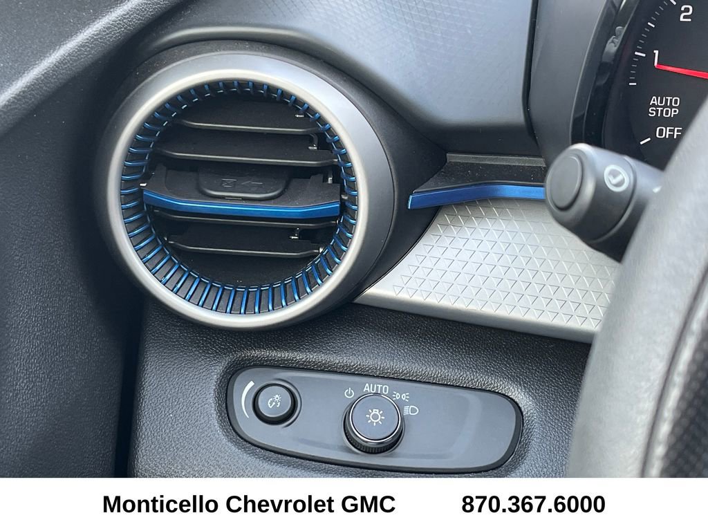 Used 2025 Chevrolet Trax LS image 15