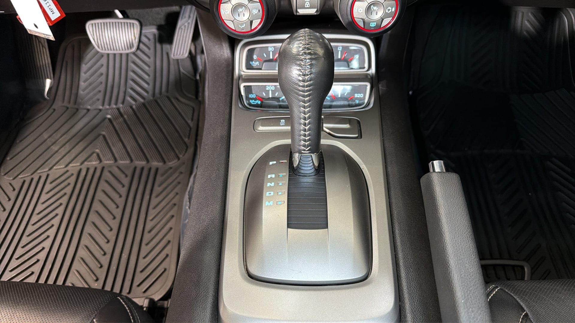 Used 2010 Chevrolet Camaro SS w/ RS Package RWD image 23