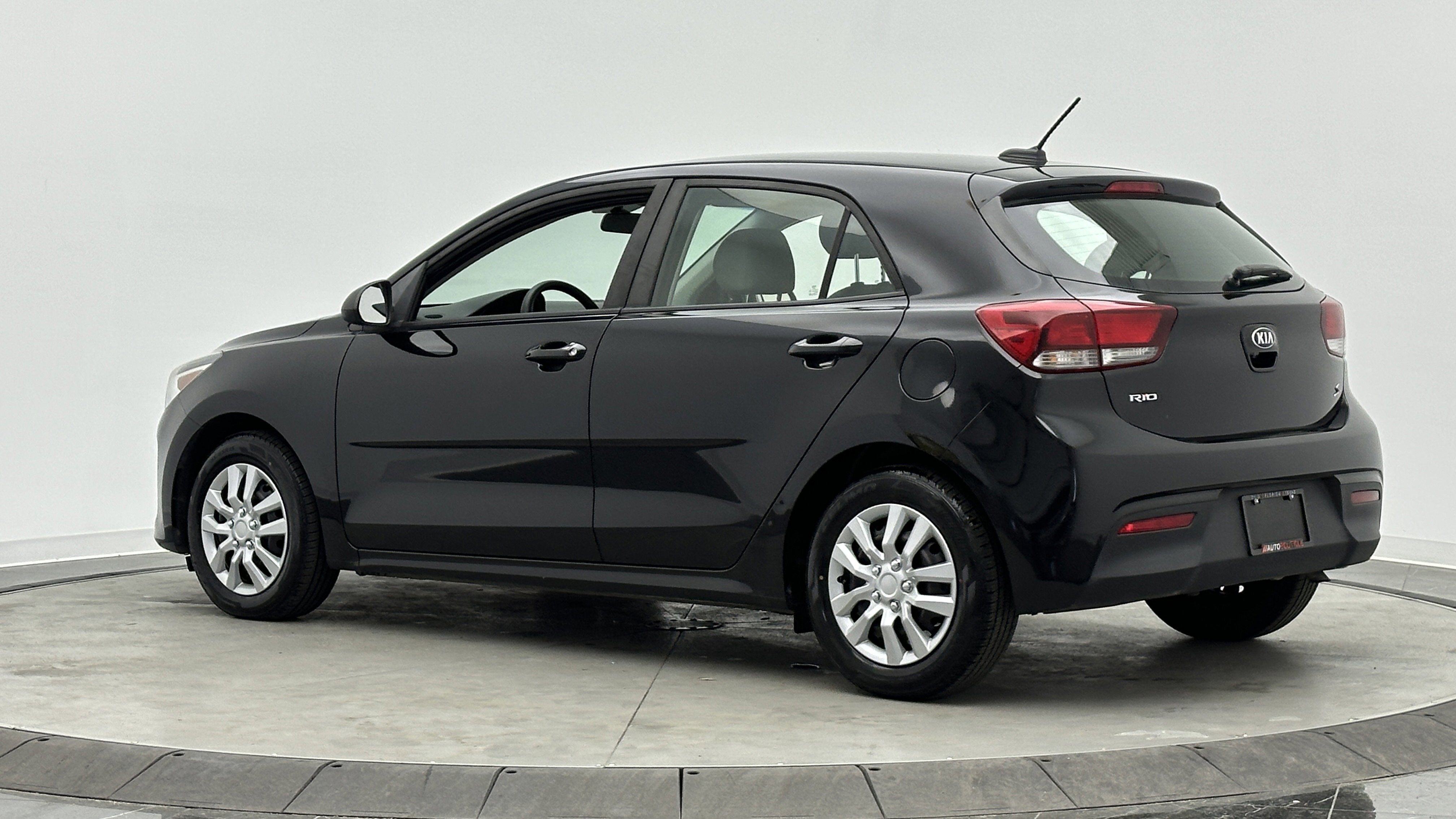 Used 2018 Kia Rio S image 5