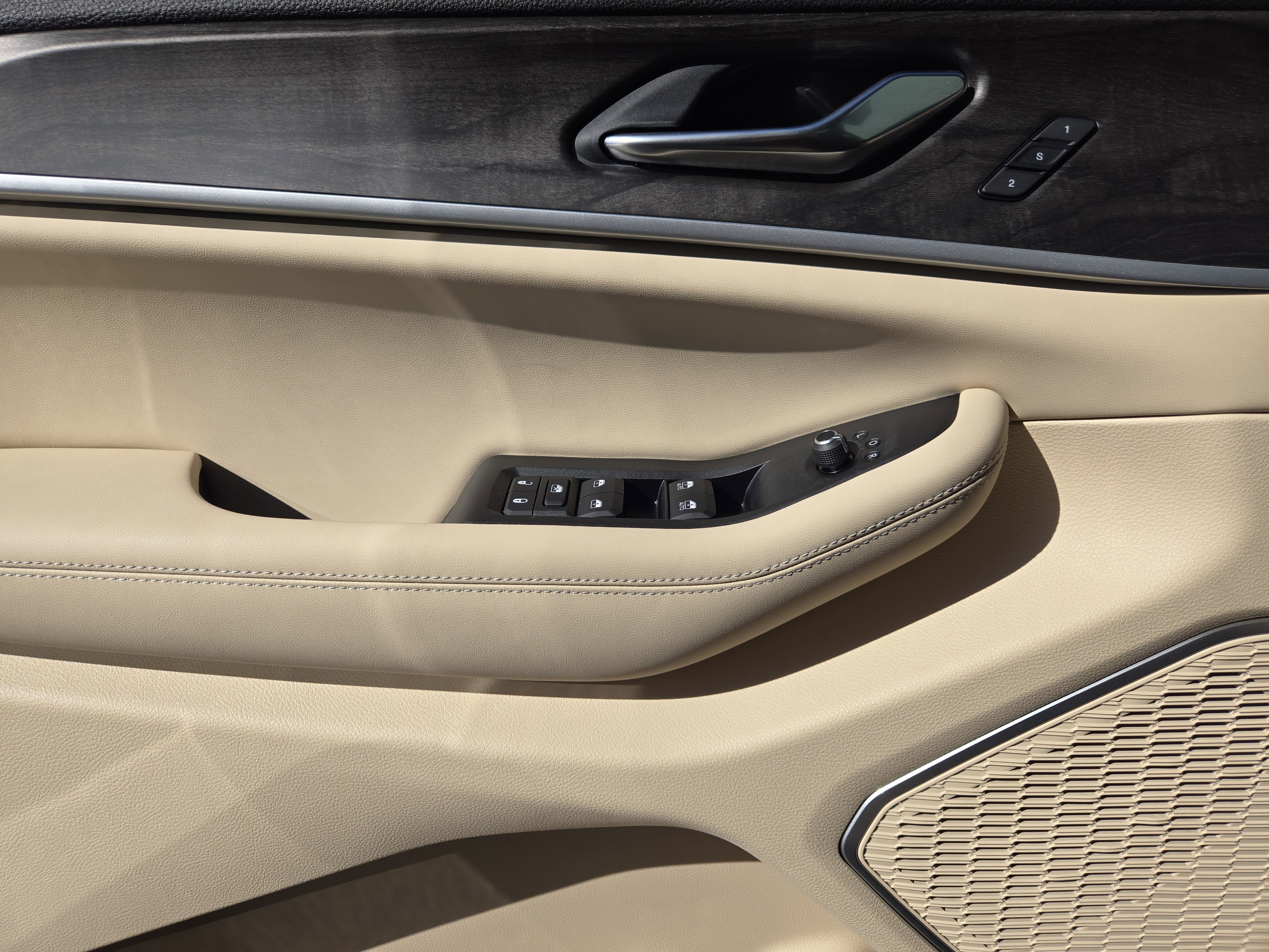 New 2026 Jeep Grand Cherokee Limited image 18