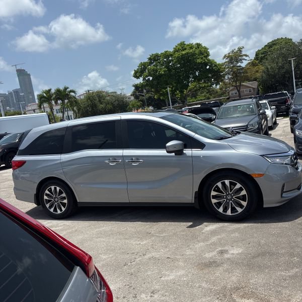 Used 2022 Honda Odyssey EX-L image 5