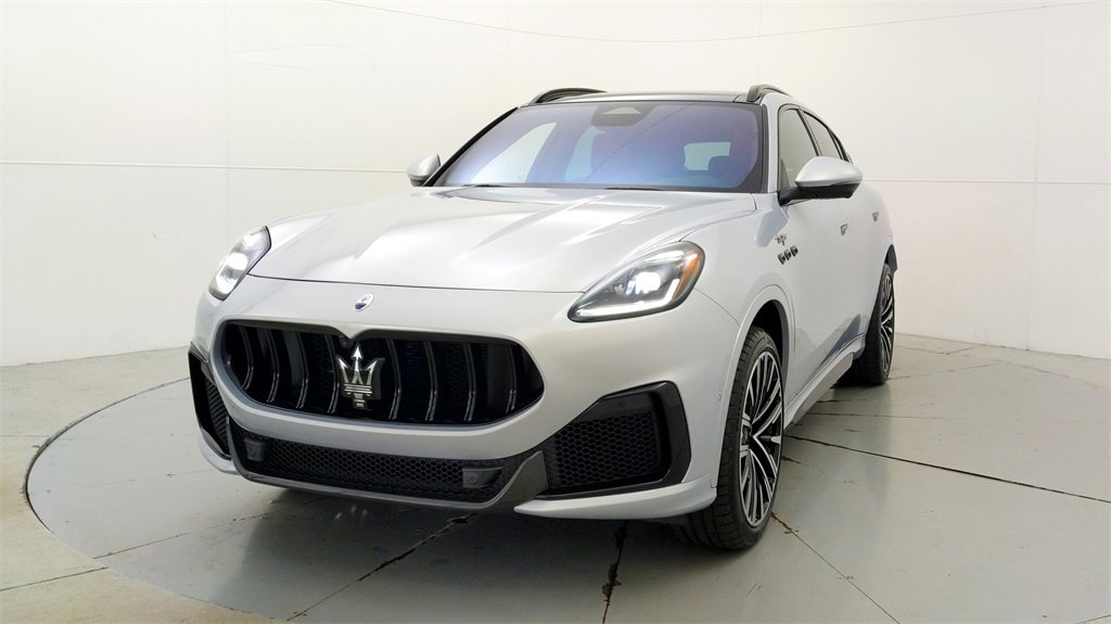 New 2024 Maserati Grecale Trofeo image 3