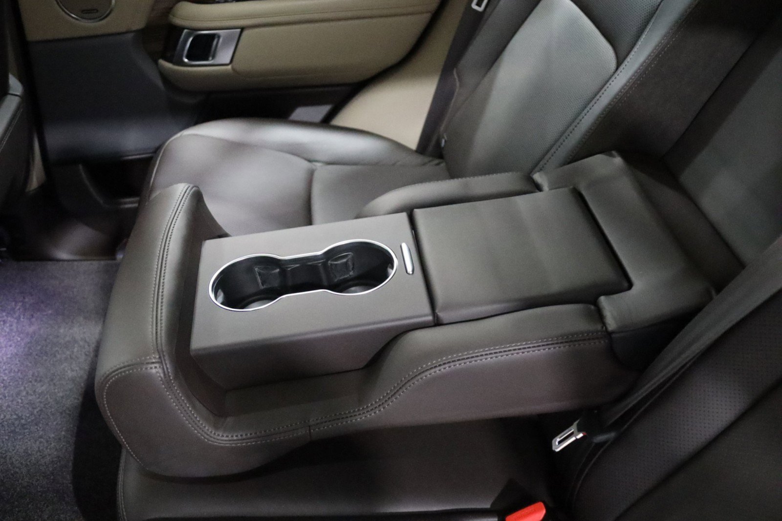 Used 2019 Land Rover Range Rover HSE image 76