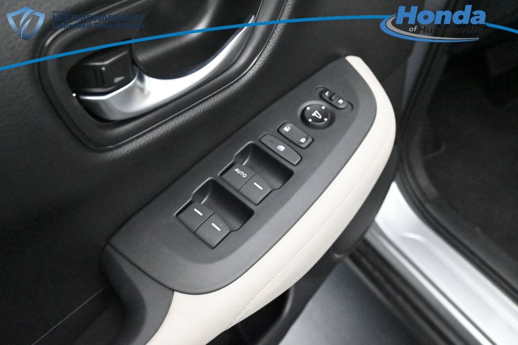 New 2026 Honda HR-V LX image 16