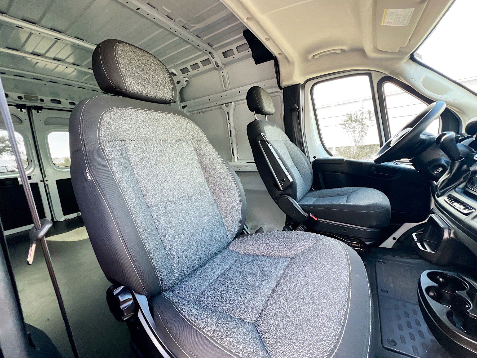 Used 2023 RAM ProMaster 2500 FWD image 32