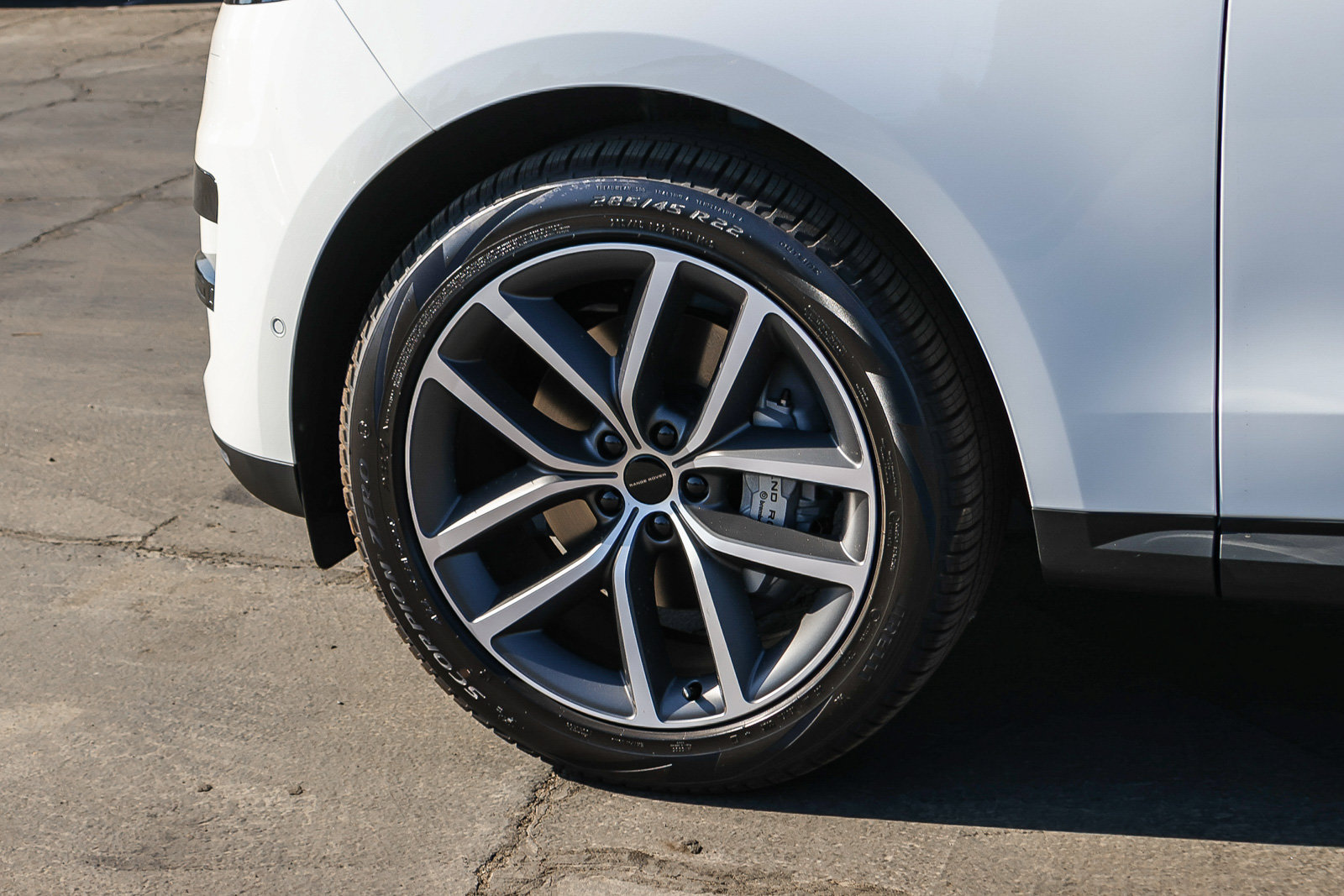 New 2027 Land Rover Range Rover Sport SE AWD/4WD image 8
