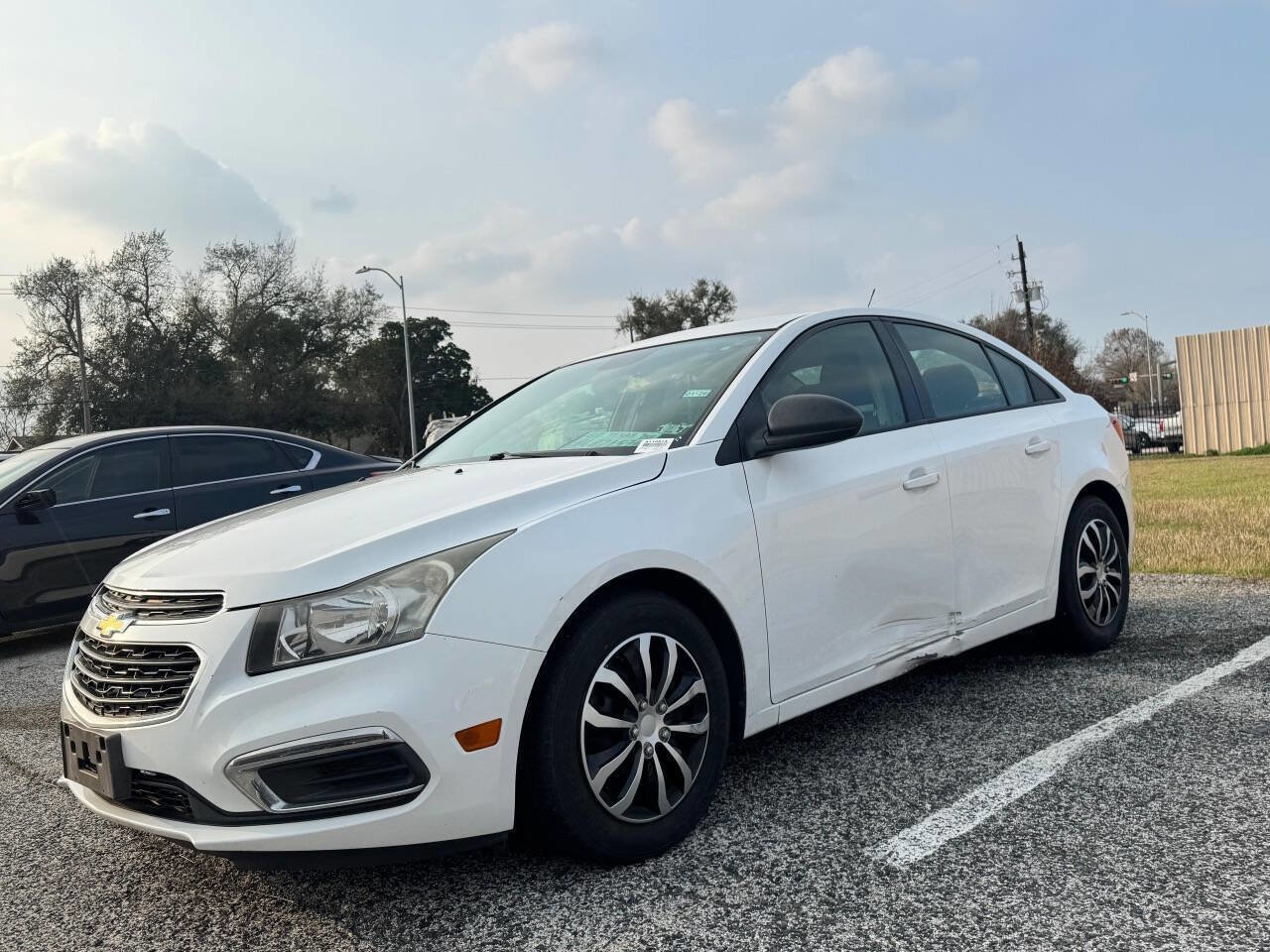 Used 2015 Chevrolet Cruze LS image 1