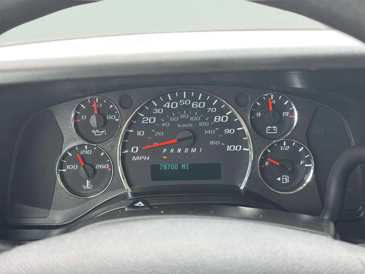 Used 2014 Chevrolet Express 2500 image 29