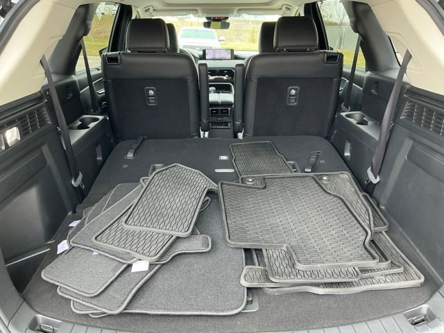 Used 2024 MAZDA CX-90 3.3 Turbo w/ Premium Package image 17