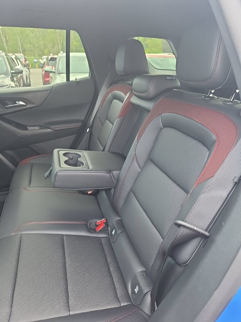 New 2027 Chevrolet Equinox RS w/ Safety and Technology Package FWD image 11