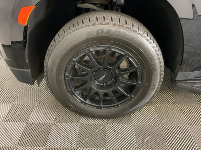 Used 2021 Chevrolet Tahoe LT image 30