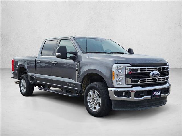 Used 2025 Ford F250 XLT image 3
