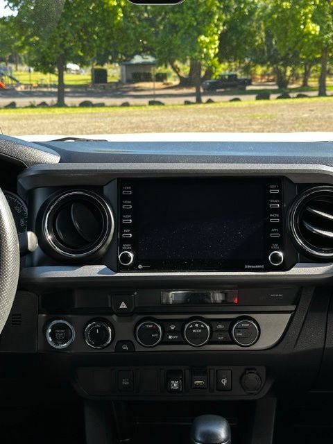 Used 2021 Toyota Tacoma TRD Off-Road AWD/4WD image 26