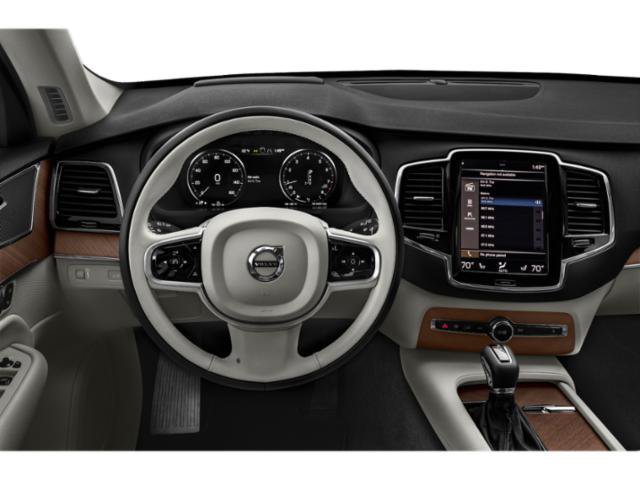 Used 2022 Volvo XC90 T6 Momentum w/ Climate Package AWD/4WD image 10